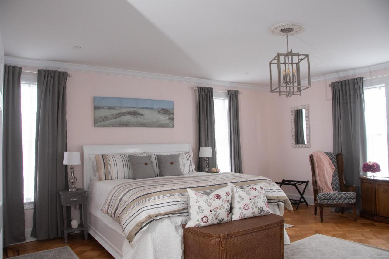 The Ocean Bay House Bed and Breakfast Bay Shore Esterno foto